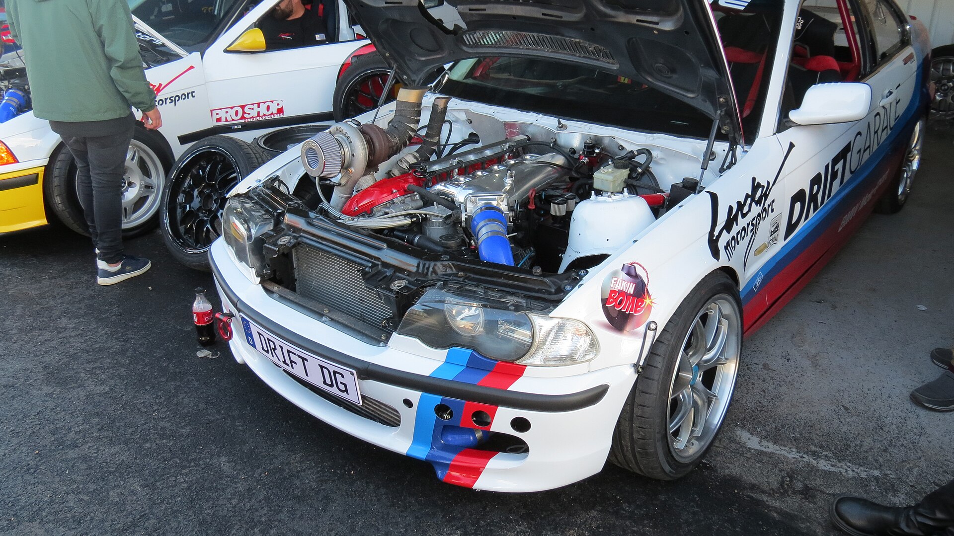Wisefab Pro V2 angle kit, BMW E46 — 2001 BMW